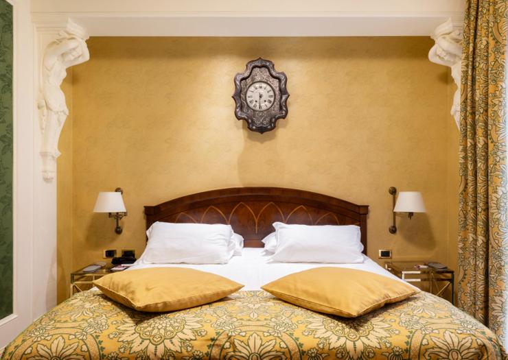 Classic Room Art Hotel Orologio Bologna Classic Room Art Hotel Orologio Bologna