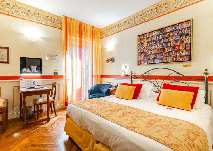 Deluxe Double Room with Terrace Art Hotel Commercianti Bologna Deluxe Double Room with Terrace Art Hotel Commercianti Bologna