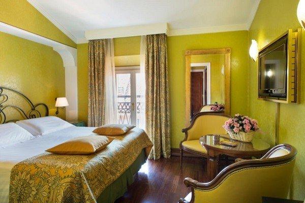 Deluxe Room Art Hotel Orologio Bologna Deluxe Room Art Hotel Orologio Bologna